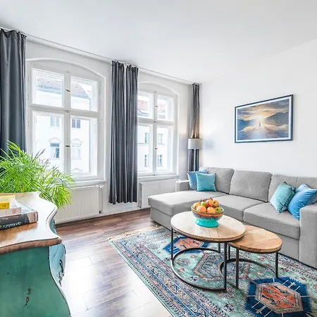 The Rheinsberger Mitte, 80m2, 2br & Living Room, Downtown Location, Sleeps 6 Apartment *