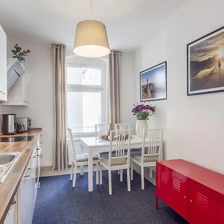 The Rheinsberger - Cosy 2br One Living Up To 6 * Berlin
