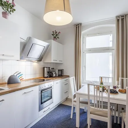 The Rheinsberger - Cosy 2br One Living Up To 6 * Berlin